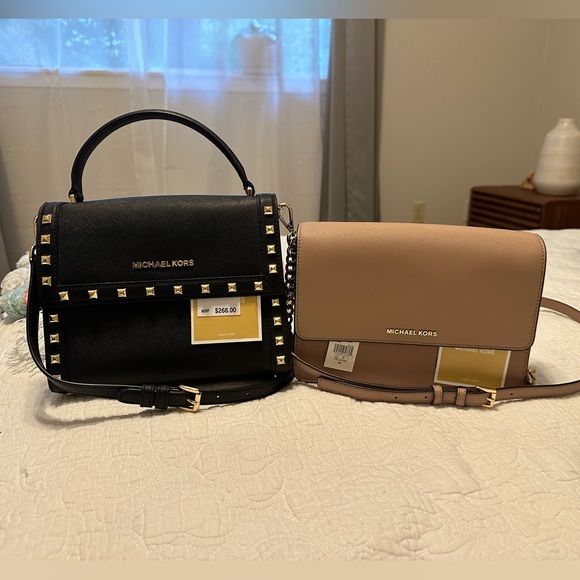 Michael Kors Bundle crossbody - Picture 1 of 7